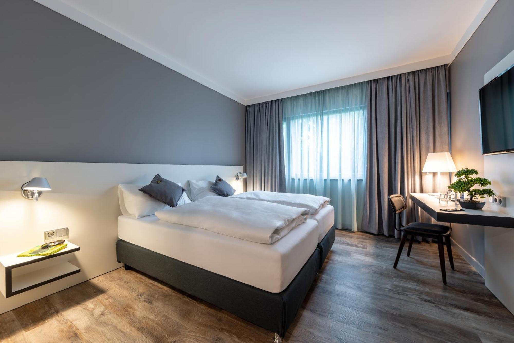 Hotel Leipheim Sued Ngoại thất bức ảnh