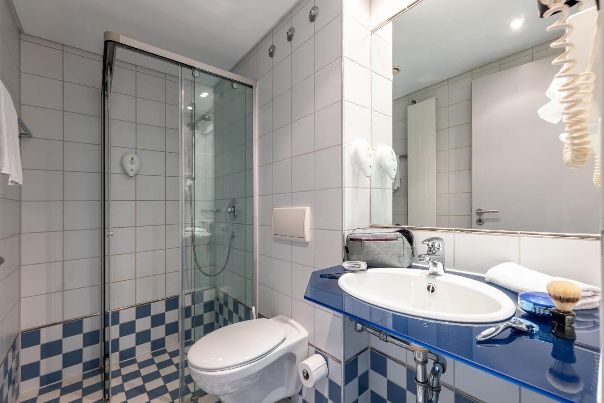 Hotel Leipheim Sued Ngoại thất bức ảnh