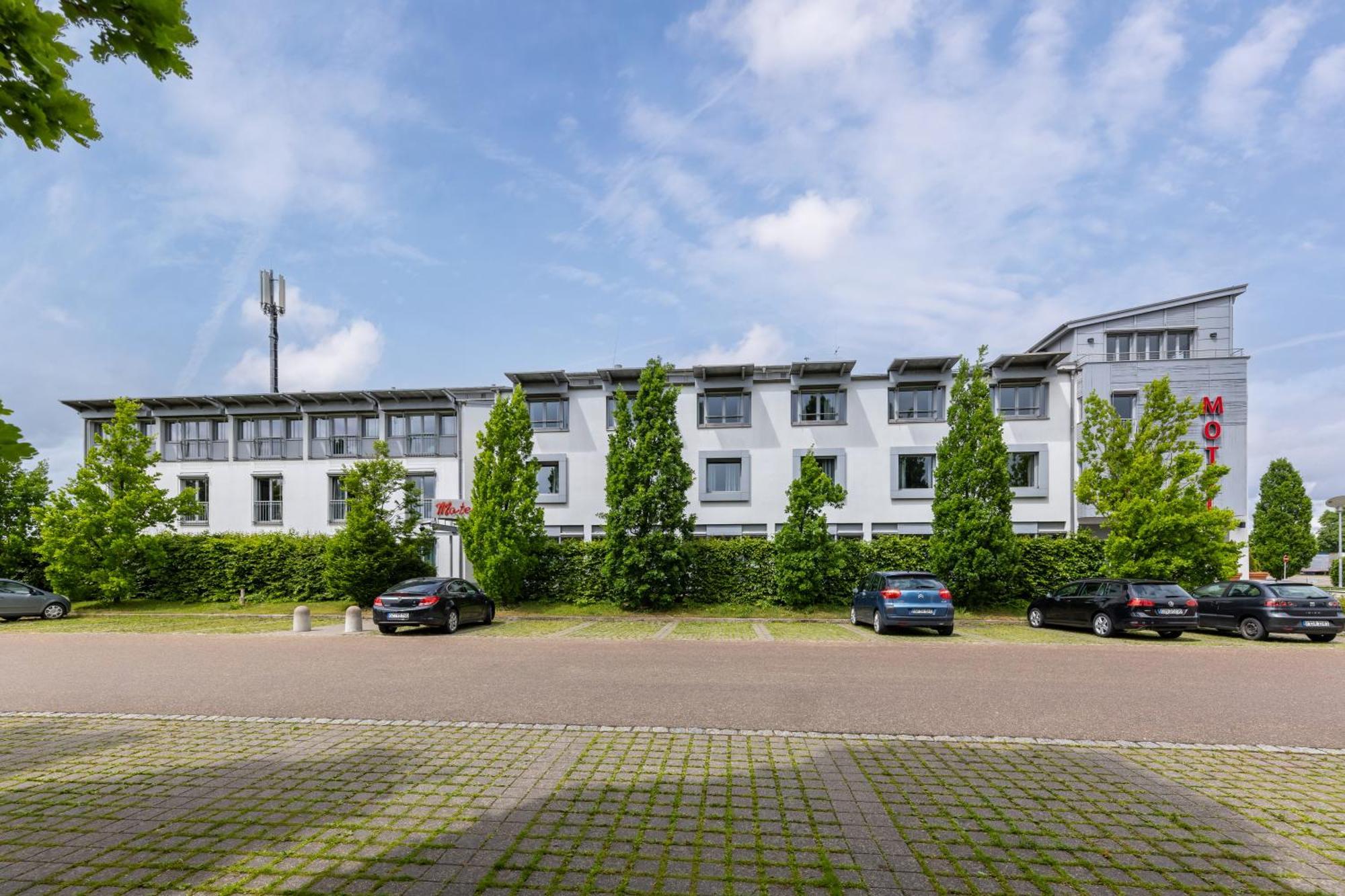 Hotel Leipheim Sued Ngoại thất bức ảnh